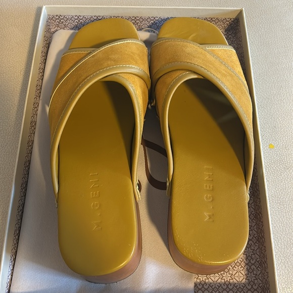 M Gemi - Mariella yellow suede clog EU size 38.5 - Picture 2 of 5